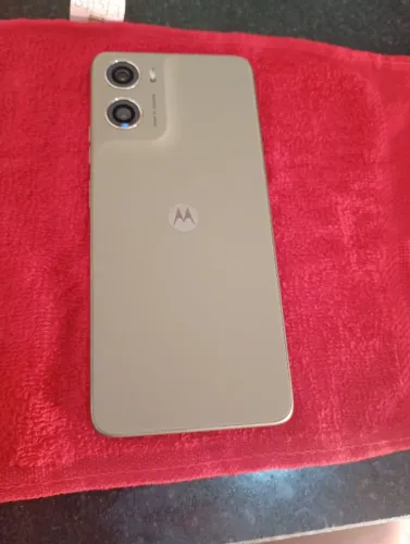 Vende se celular Motorola moto g06 256gb 4gb de ram