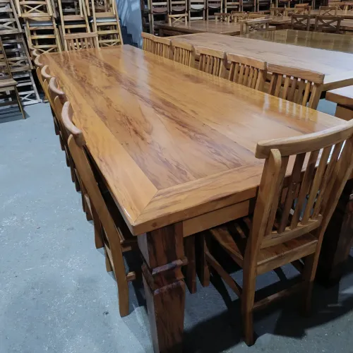 Mesa com 14 cadeiras 3.50x1.10 tudo em Peroba-rosa $ 10.999,00 a pronta entrega 