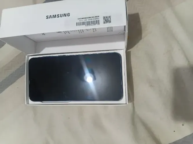 Celular Samsung novo A57
