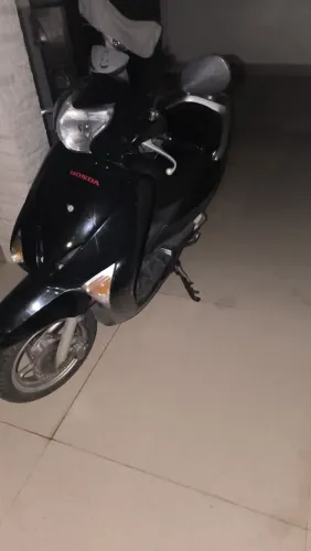 VENDO HONDA LEAD 110 - ANO 2010