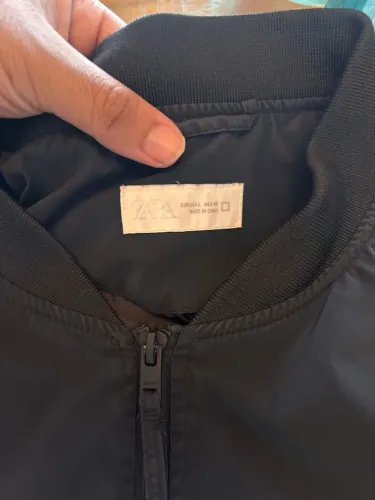 Jaqueta bomber Zara preta, tamanho G