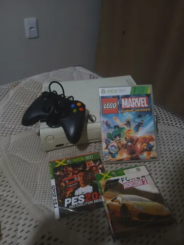 Xbox 360 - com avarias - faço negócio