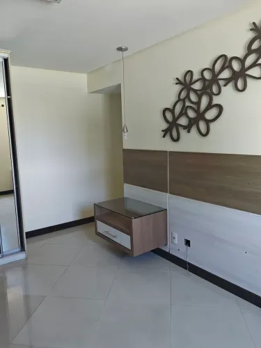 Ótimo apto. Em frente do Sidia com 180 m2