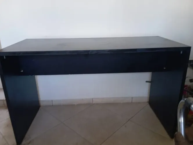 Mesa aparador praticamente nova mdf