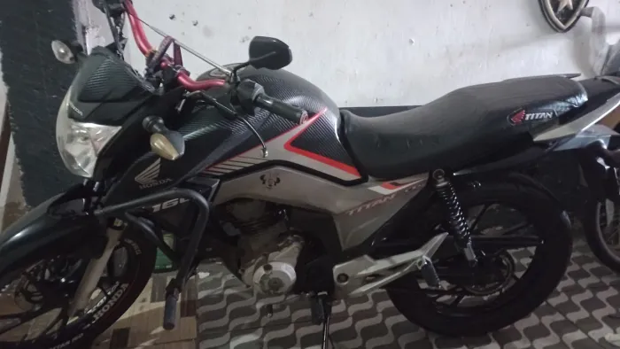 Titan 160 flex ano 2018 R$13.000.