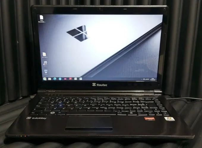 Notebook Itautec - Ideal para Estudos e Tarefas Básicas 490,00