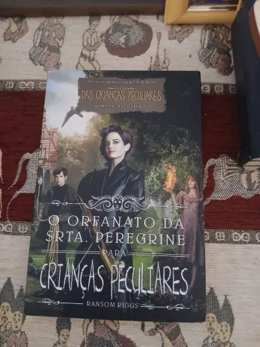 O Orfanato da Srta. Peregrine para Crianças Peculiares - Ransom Riggs