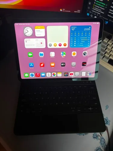 iPad Air M1 Cinza-espacial - Kit completo c/ teclado e caneta
