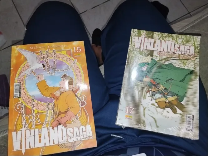 Mangá Vinland Saga vol 15 e 17 volumes raros