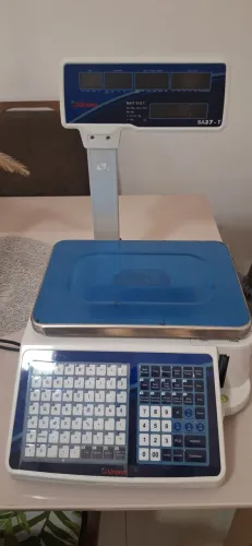 vendo balança etiqueta urbano