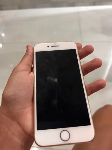 iPhone 8