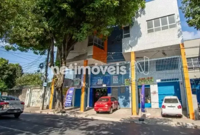 Prédio comercial à venda no Horto/Sagrada Família!