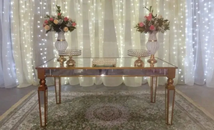 Mesa nova e linda em vidro