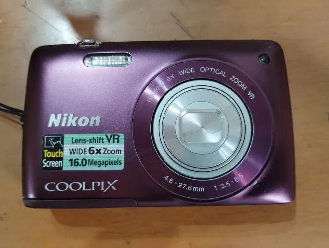 Câmera Digital Nikon Coolpix S4300 16mp Touch Screen Zoom Óptico 6X Violeta - Muito Nova!!