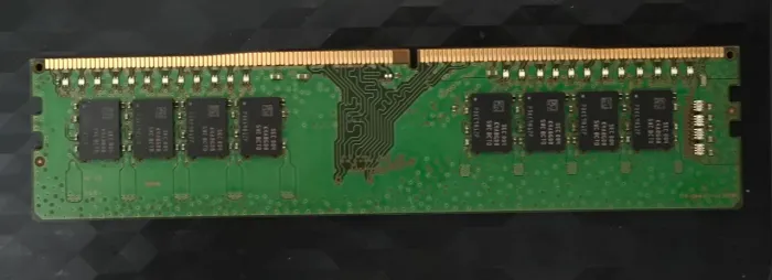 Memória Ram DDR4 16gb Pc  (1X16GB)