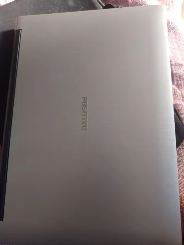 Notebook apenas quebrado zerado 