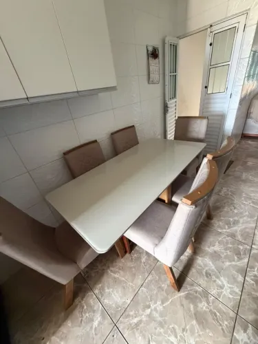 Mesa 6 cadeiras
