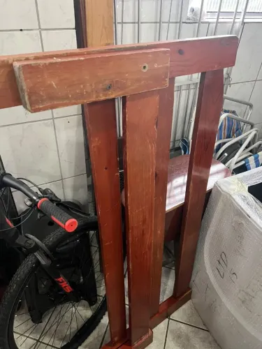 Cama cerejeira maciça R$ 250,00