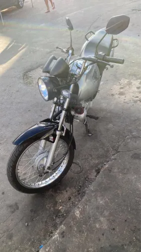 MOTO DISPONÍVEL PRA ALUGUEL
