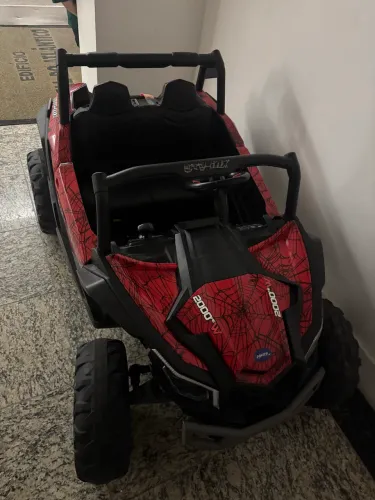 Jeep elétrico infantil