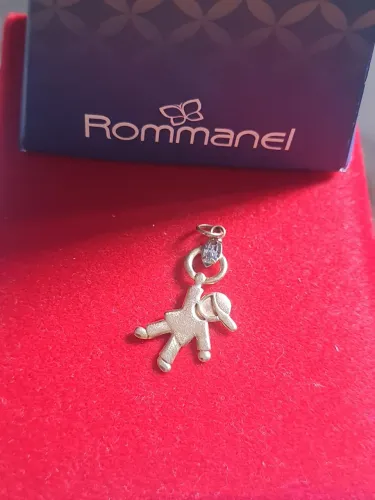 Pingente romannel novo