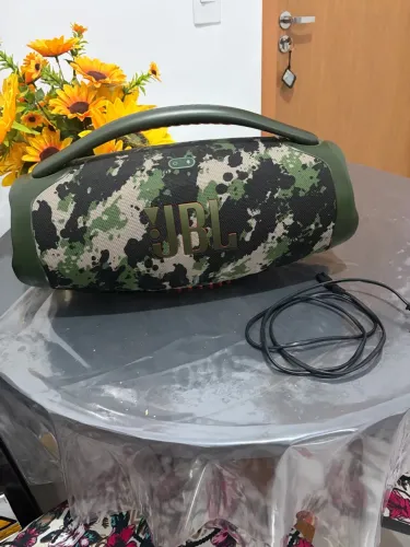 Vendo caixa JBL Boombox 3 squad