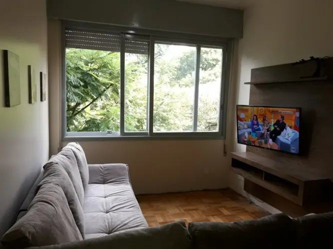 Quarto compartilhado para moças estudantes