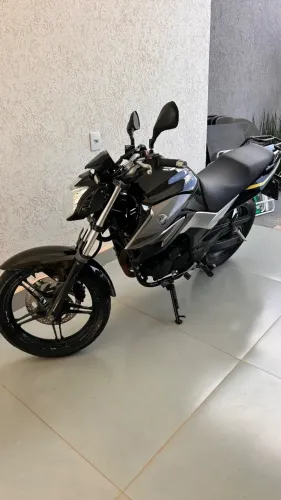 FAZER 250