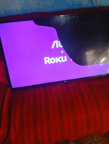 Tv 42 polegadas AOc TV FUNCIONA só Prescisa trocando led da tela de