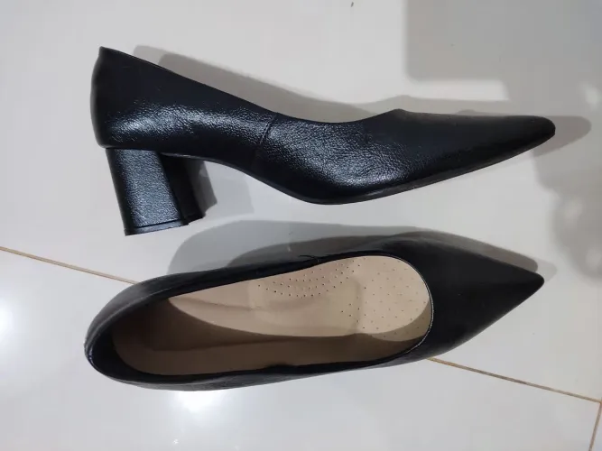 Scarpin de couro