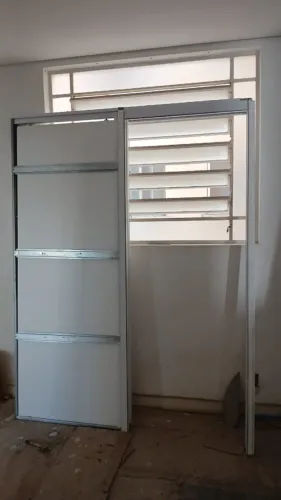 Porta de correr embutida para drywall - Nova