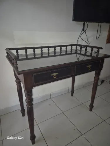 Escrivaninha colonial