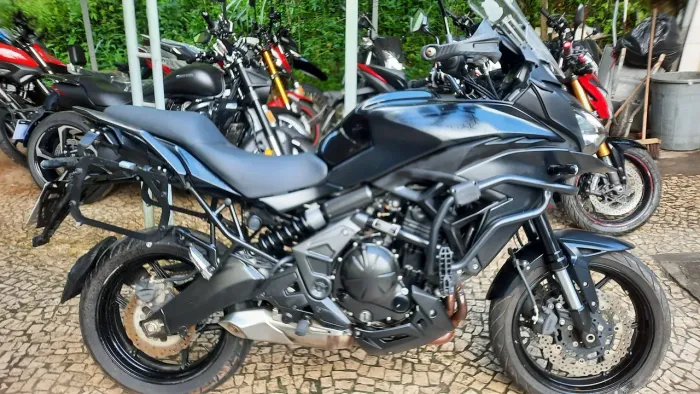 Kawasaki Versys 650 2023 excelente estado