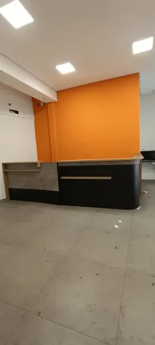 Balcão/caixa para comércio