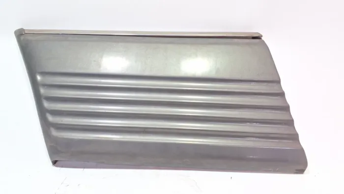 Moldura Para Lama Diant. Esq. Mercedes-benz 280s W126 1983
