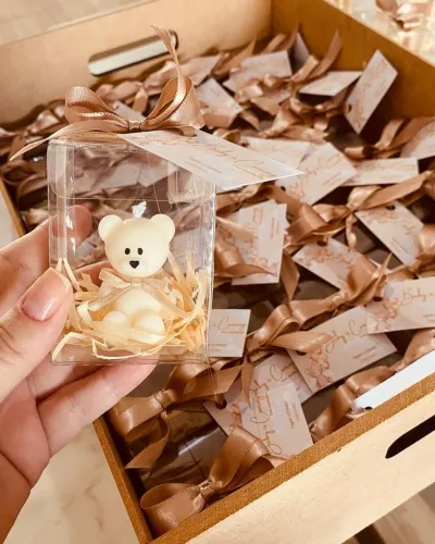 Lembrancinhas para festas e datas comemorativas velas de ursinho na caixa de acetato