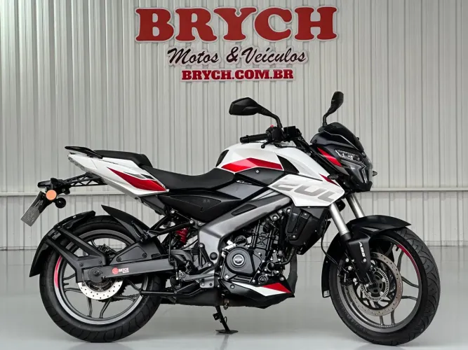 DOMINAR NS 200 ABS BRANCA 2025/2026