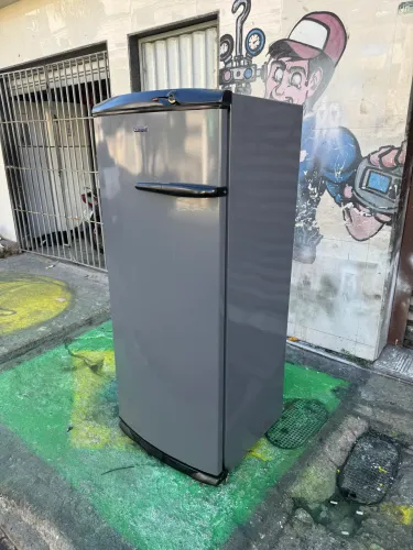 Vendo Freezer Vertical Consul R$ 1100