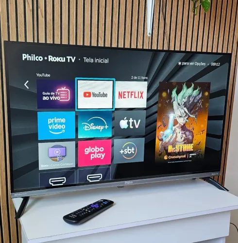 Smart tv, 32 polegadas, Novinha, sem defeitos (entrego e aceito cartão)