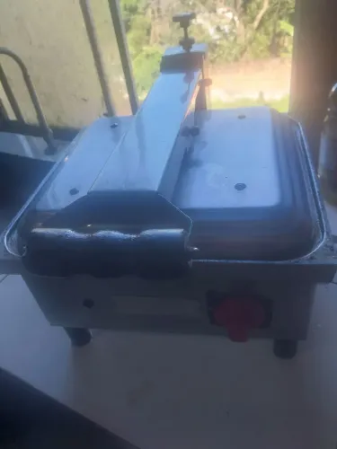CHAPA ELÉTRICA 220V INDUSTRIAL INOX