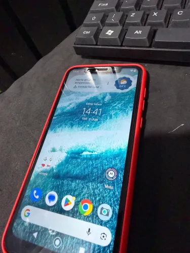 MOTO ONE 64 GIGAS !
