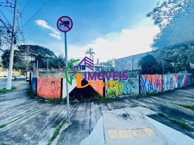 AREA - VILA MADALENA - SP