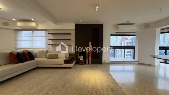 Apartamento com 205 m², 3 suítes para alugar no bairro Vila Nova Conceição.