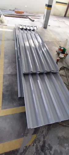 Telha metálica, sanduíche e semi sanduiche com pintura eletrostática cinza, 2 cumeeira