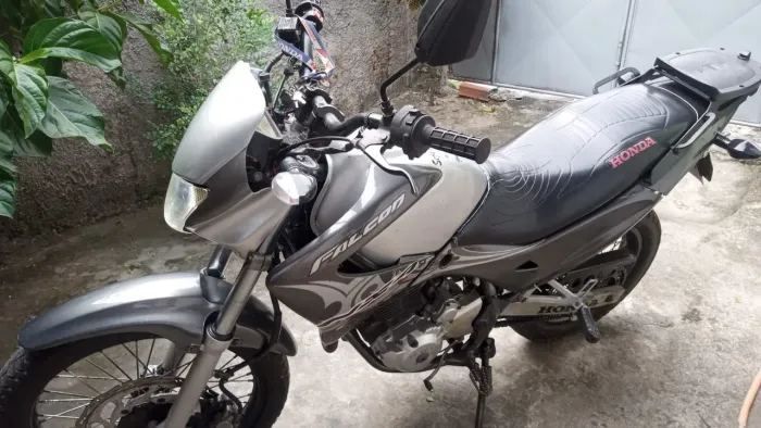 Moto Falcon 2002 IPVA pago