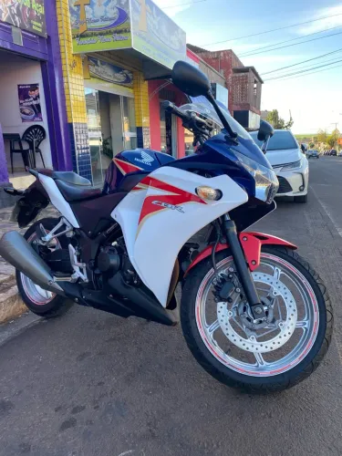 Honda cbr 250