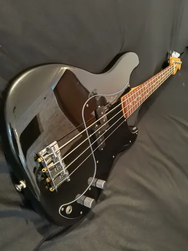 Baixo fender precision mexicano player II