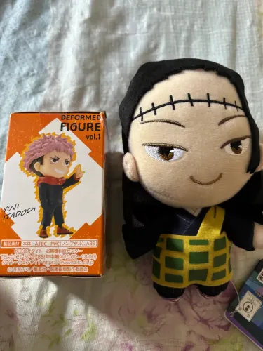 Pelúcia Jujutsu Kaisen Suguru Geto e miniatura Itadori Yuji do Japão