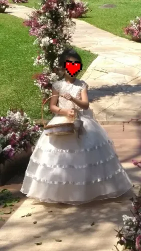Vestido de Daminha noivinha 6 anos off white