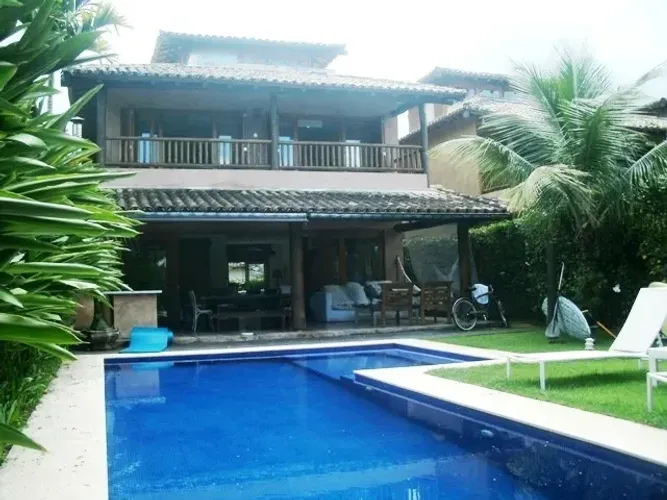 Casa de Condomínio com 4 quartos em Barra do Una